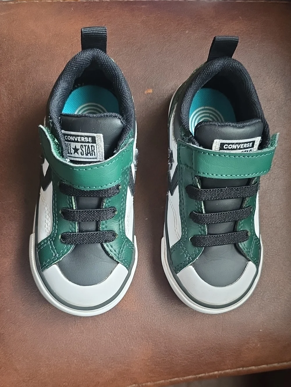 Converse Kids Low-Top Sneakers in Green, Black & White